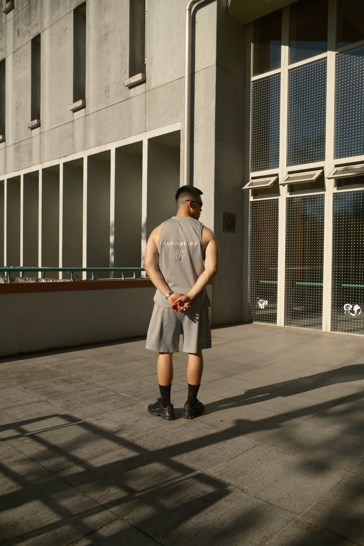 MESH VEST - Grey