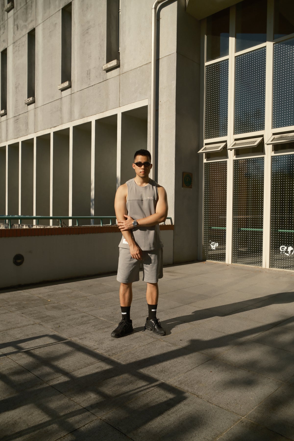 MESH VEST - Grey