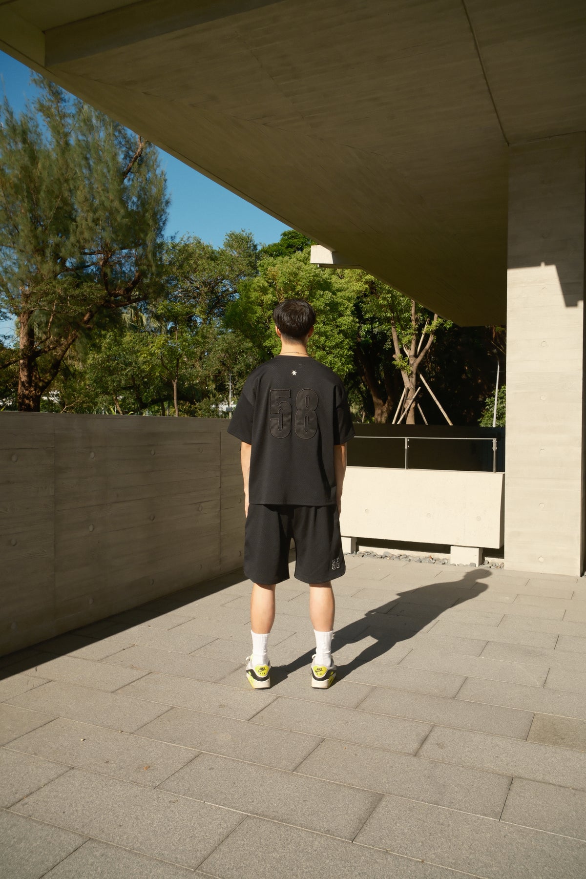 MESH SHORTS - Black